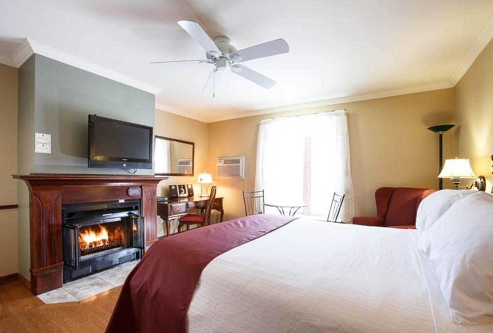 מלון Saint-Sauveur-des-Monts Relais St-Denis מראה חיצוני תמונה