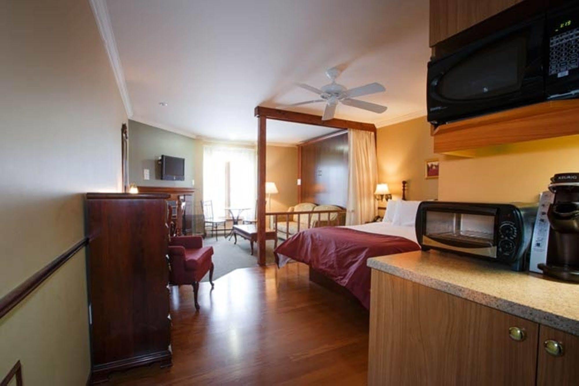 מלון Saint-Sauveur-des-Monts Relais St-Denis מראה חיצוני תמונה