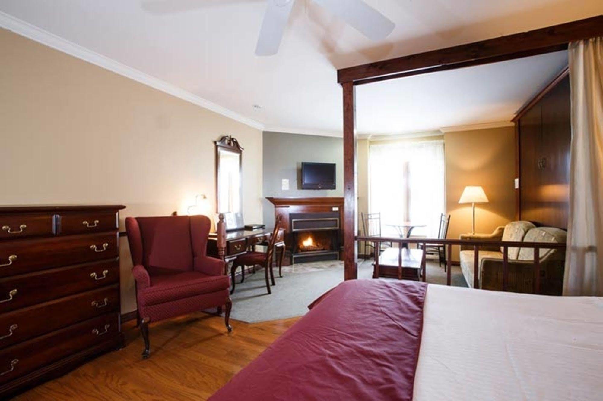מלון Saint-Sauveur-des-Monts Relais St-Denis מראה חיצוני תמונה