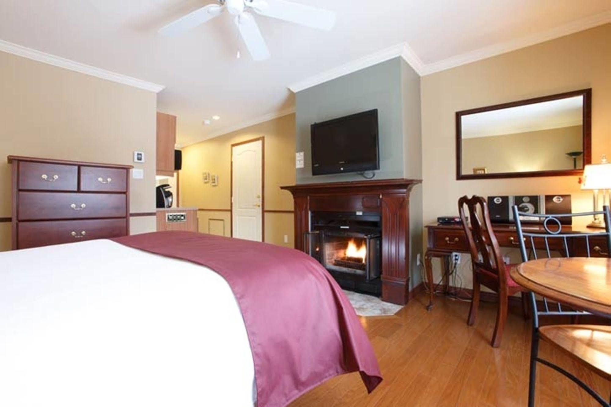 מלון Saint-Sauveur-des-Monts Relais St-Denis מראה חיצוני תמונה